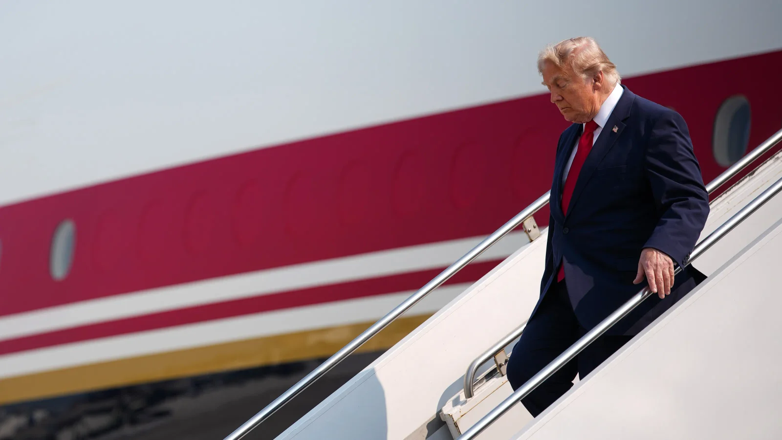 Trump’s Qatar-donated Air Force One debuts on Roosevelt Library trip