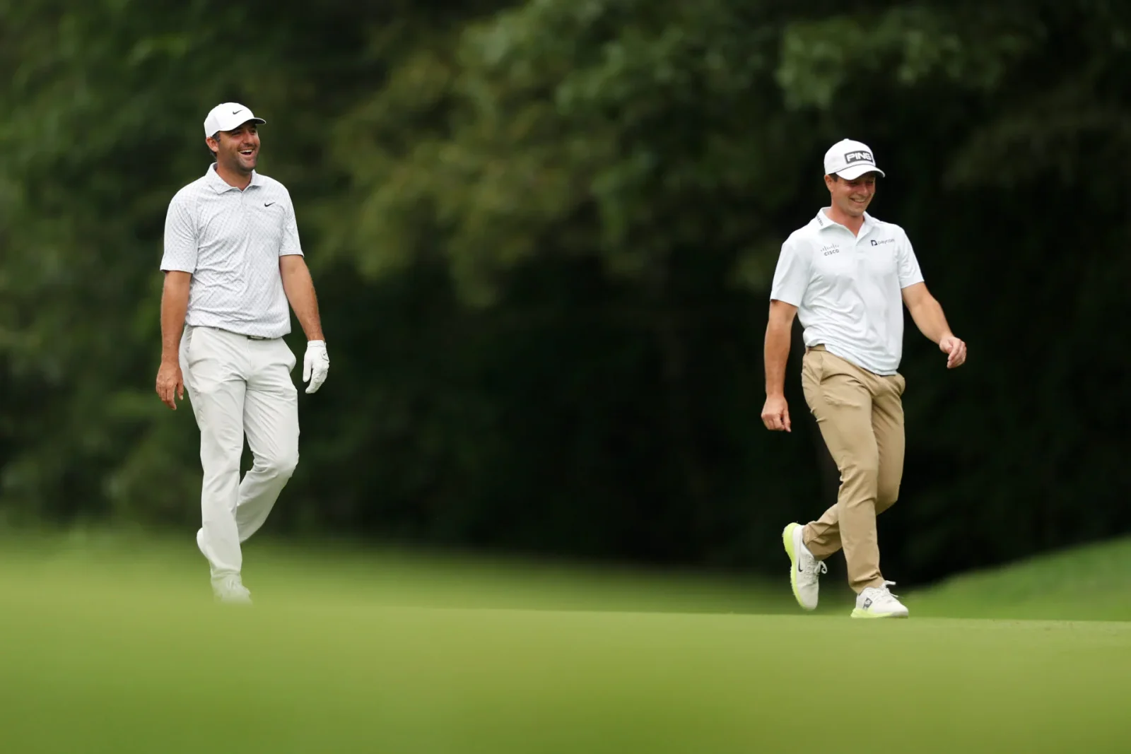 Hovland Overtakes Scheffler to Lead Travelers Championship Heading into Sunday