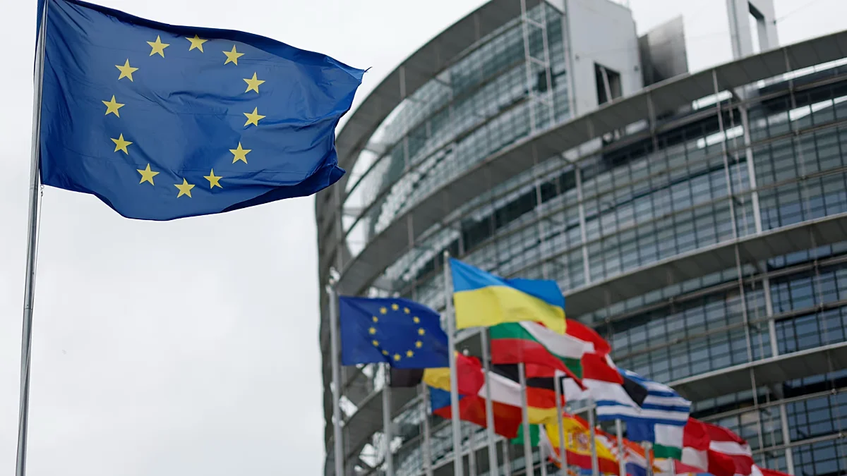 EU Sanctions Target Kremlin-Linked Influencer, PR Chief and Bishop Over Disinformation