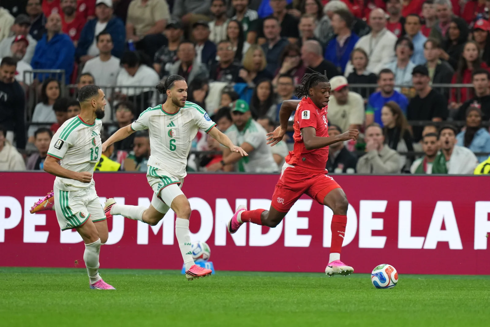 Switzerland Breaks 88-Year Knockout Drought With 2-0 Win Over Algeria