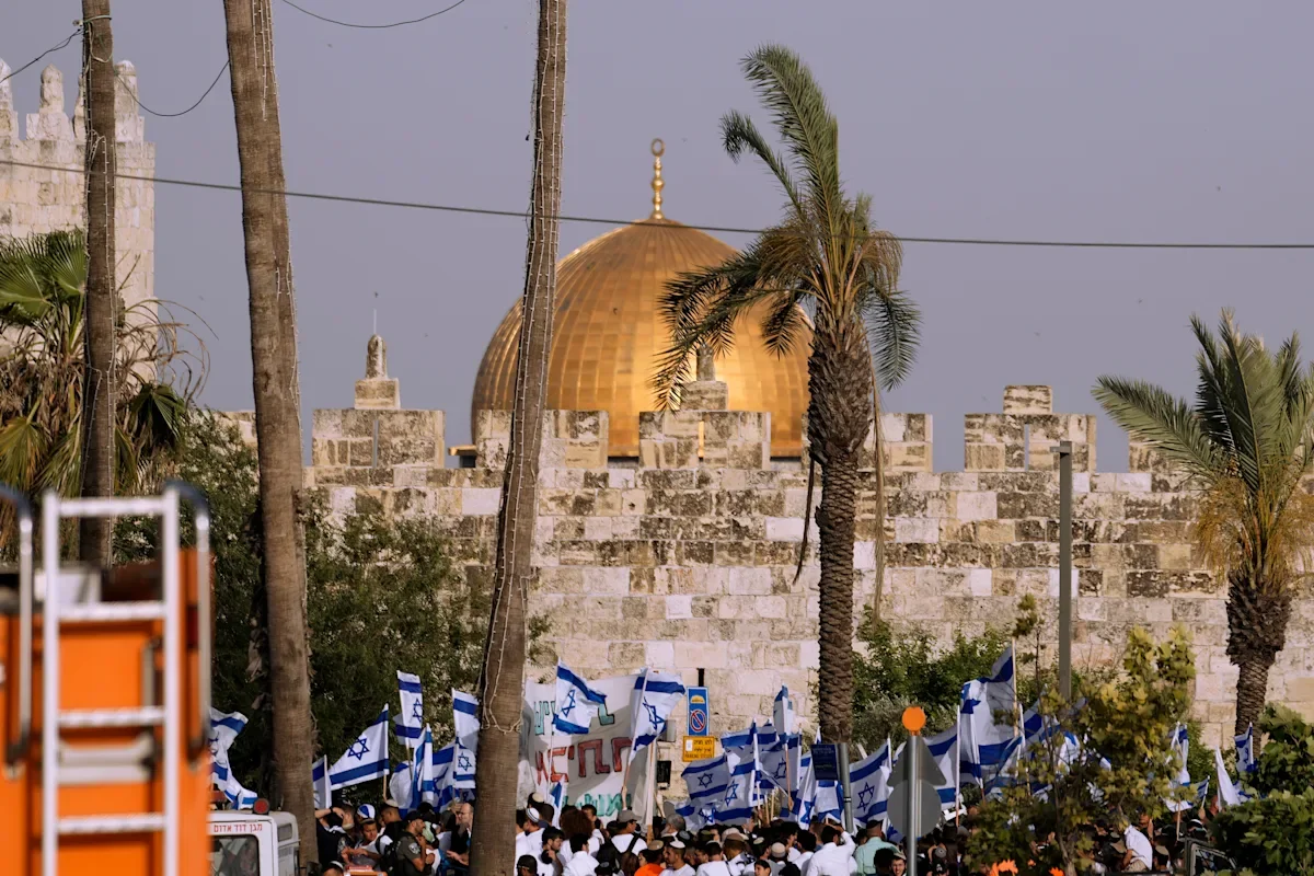 Tensions rise ahead of Jerusalem Flag March.