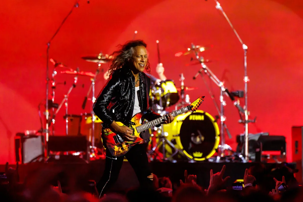 Karma Strikes Metallica as Hammett Takes a Stage-Dive After Swiftie Controversy
