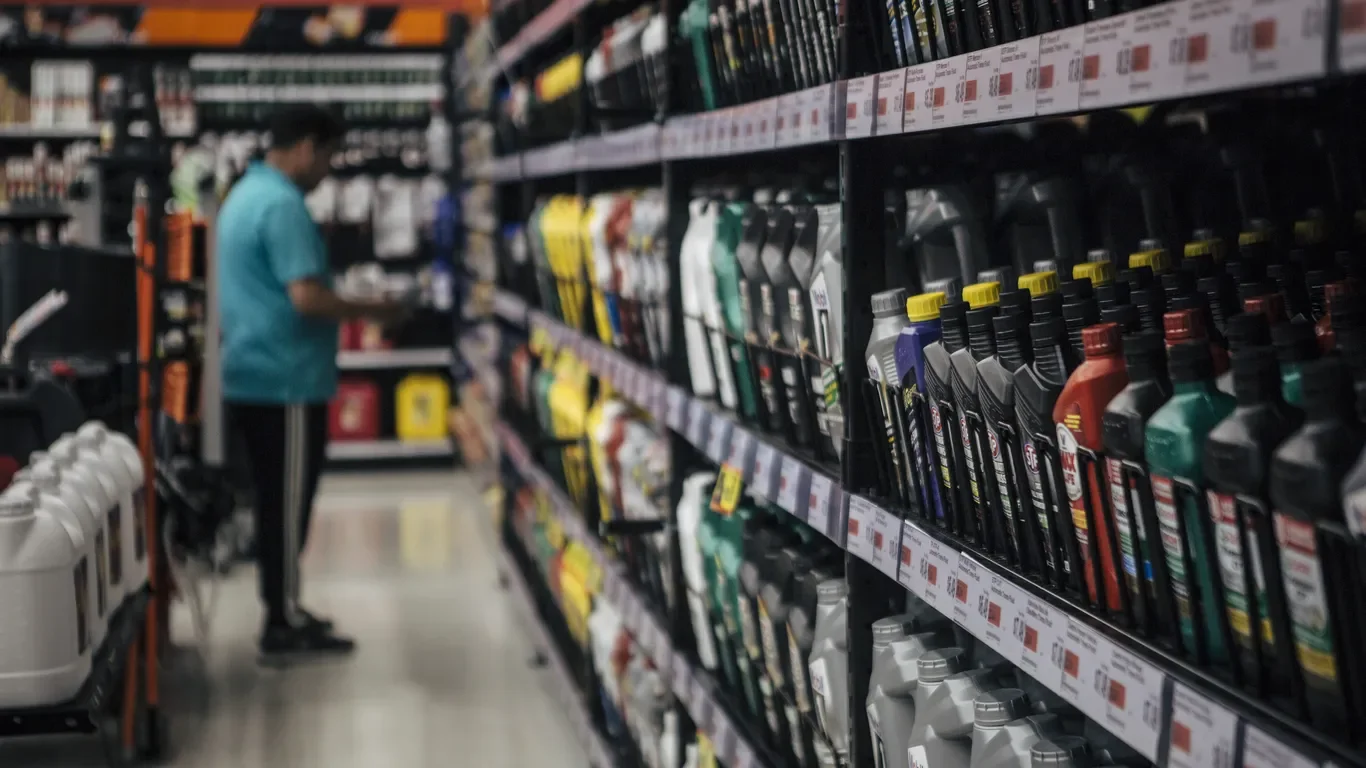 Middle East disruption tightens grip on synthetic motor oil supply