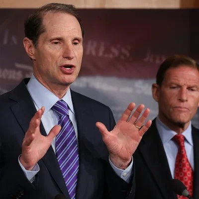 Congress Faces Deadlock as Shutdown Continues, Military Pay at Risk