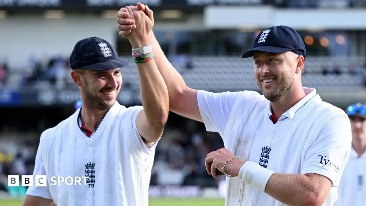 Robinson and Tongue fire England to strong start as Pakistan bowled for 171 at Headingley