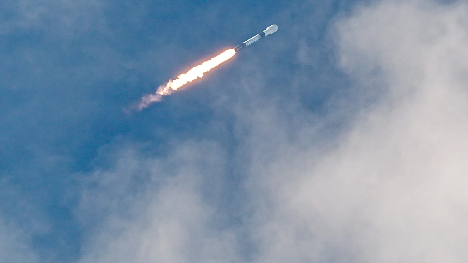 SpaceX Falcon 9 Upper Stage to Strike the Moon, Prompting Astronomical Observations