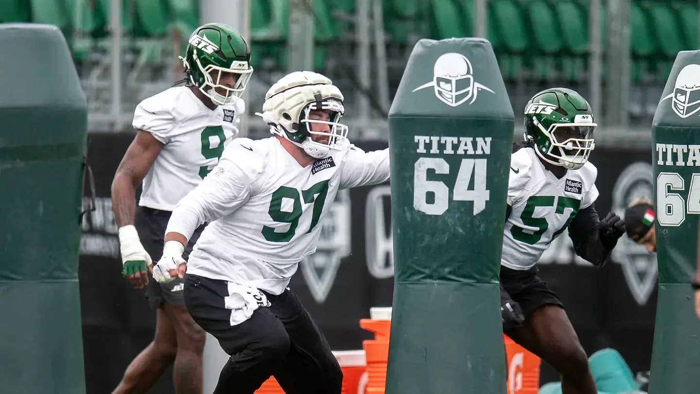 Geno Smith Shines as Jets Camp Sparks Bailey and Mitchell Breakouts