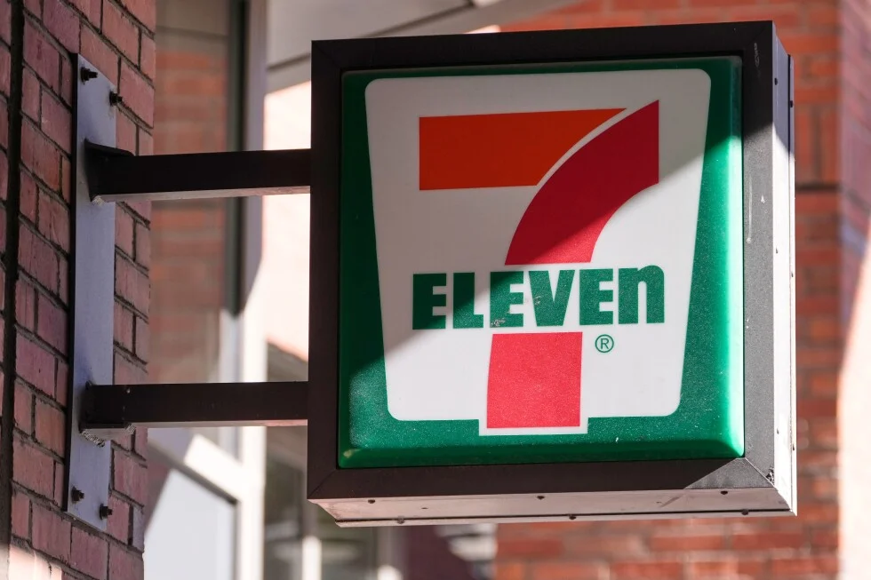 Seven-Eleven to shutter 645 North American stores in sweeping pullback