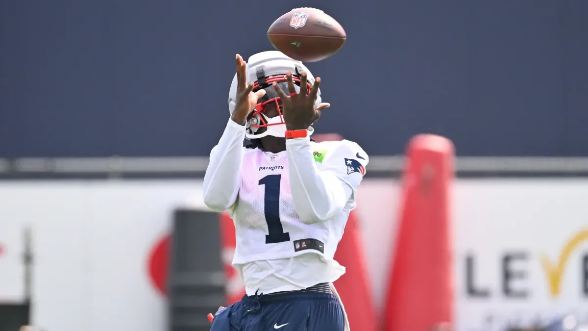 Healthy Fire Between A.J. Brown and Christian Gonzalez Sparks Patriots Camp Competition