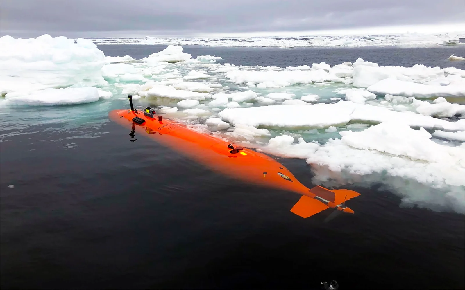 Antarctica robot sub uncovers hidden melt features before vanishing