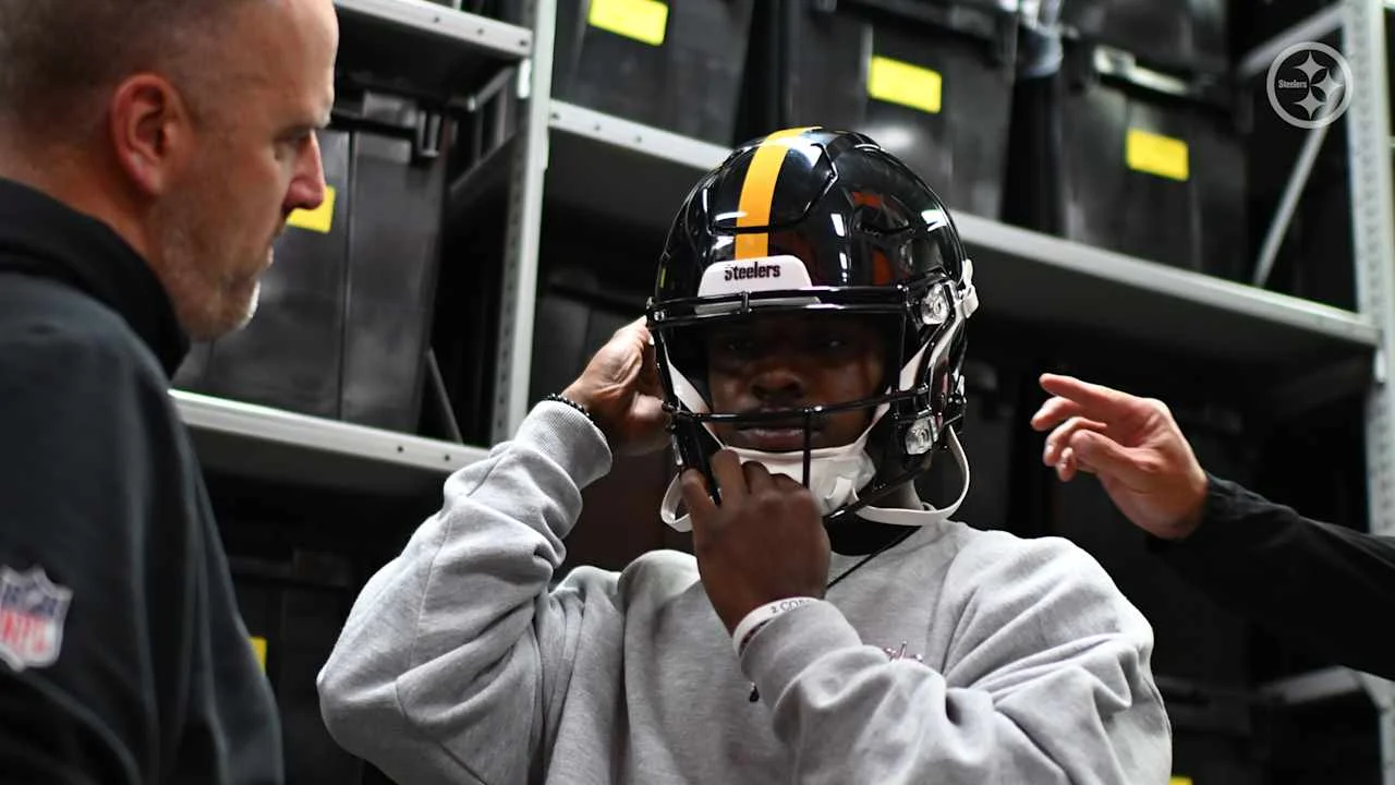 Steelers rookies report for duty as minicamp opens