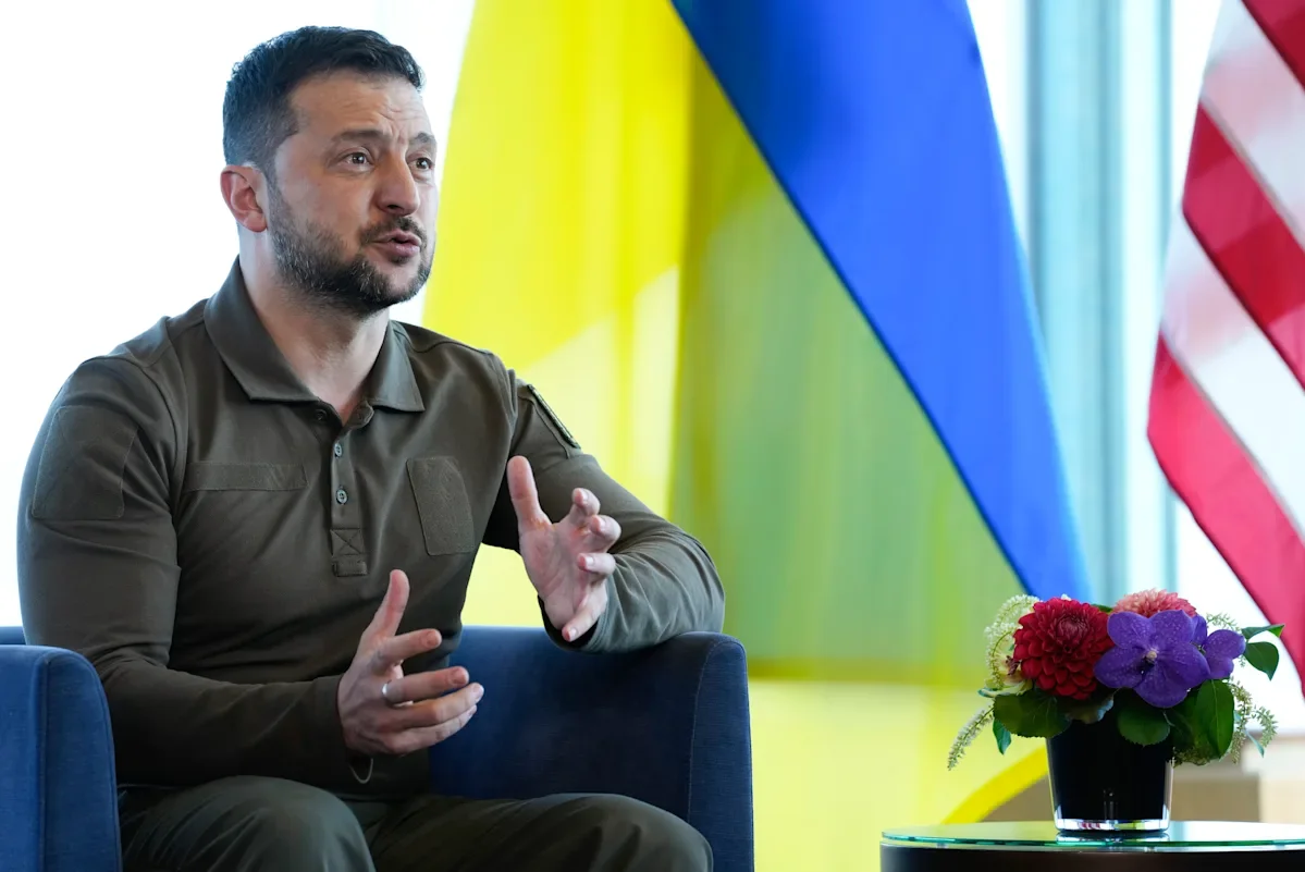 Russia Claims Control of Bakhmut, Zelenskyy Says City is "Only in Our Hearts"