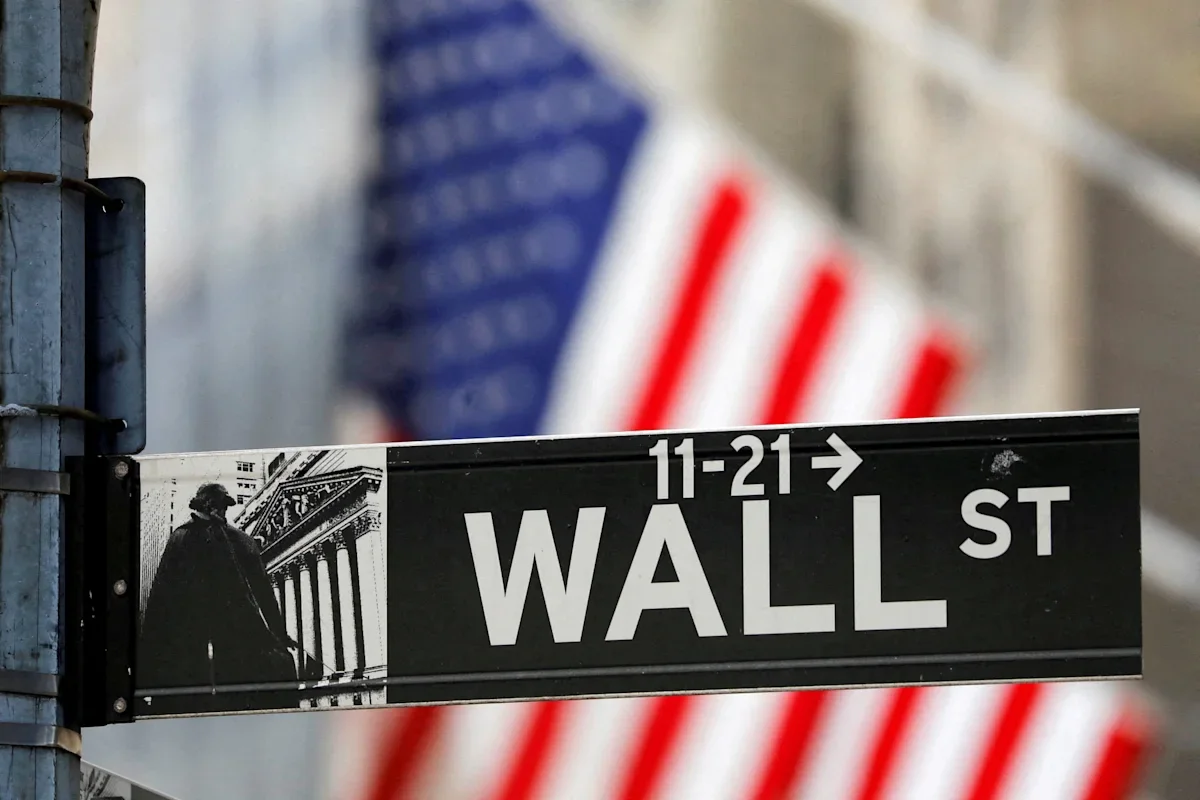Oil Surges, Yields Rally as Stocks Slip into September