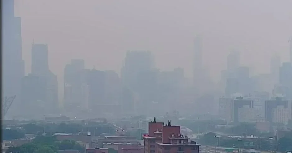 Chicago's Air Quality Plummets to Unhealthy Levels, Causes Haze and Smoke.