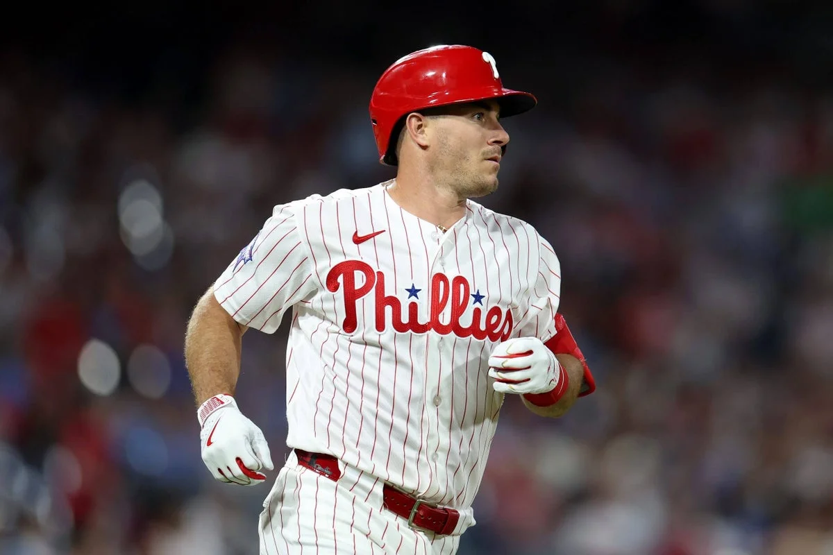Realmuto to IL prompts Phillies to shuffle catching duties