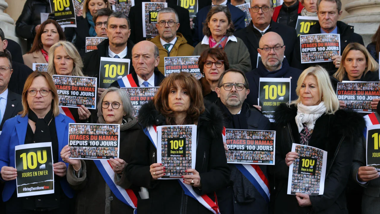 France’s Controversial Antisemitism Bill Divides Lawmakers Over Israel Link and Free Speech