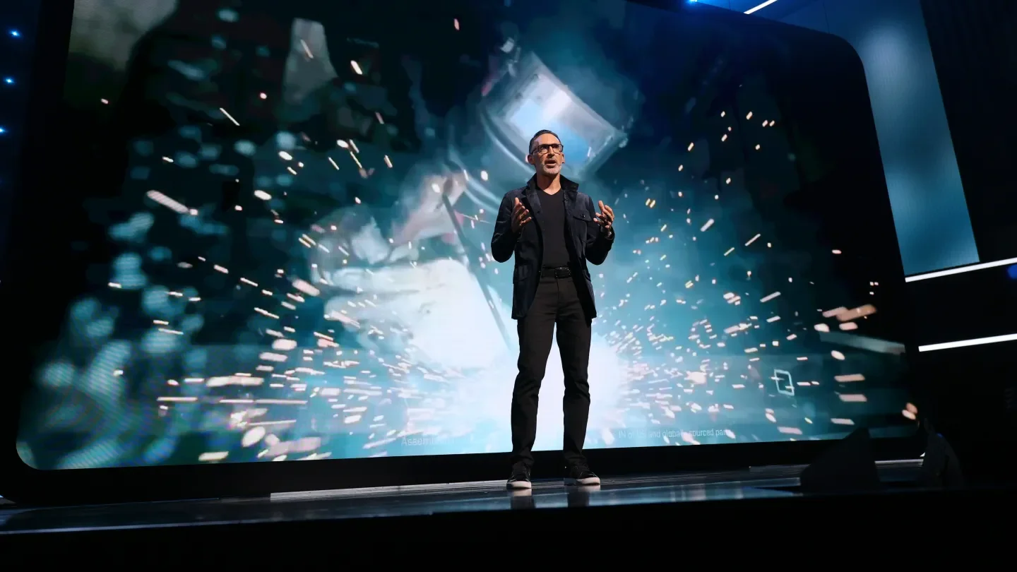 YouTube Unveils AI Remix That Lets Creators Insert Themselves Into Other People’s Videos