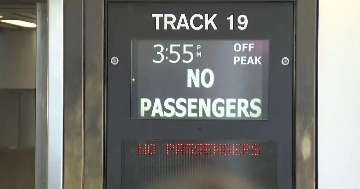 LIRR strike stretches weekend travel as Monday commute looms