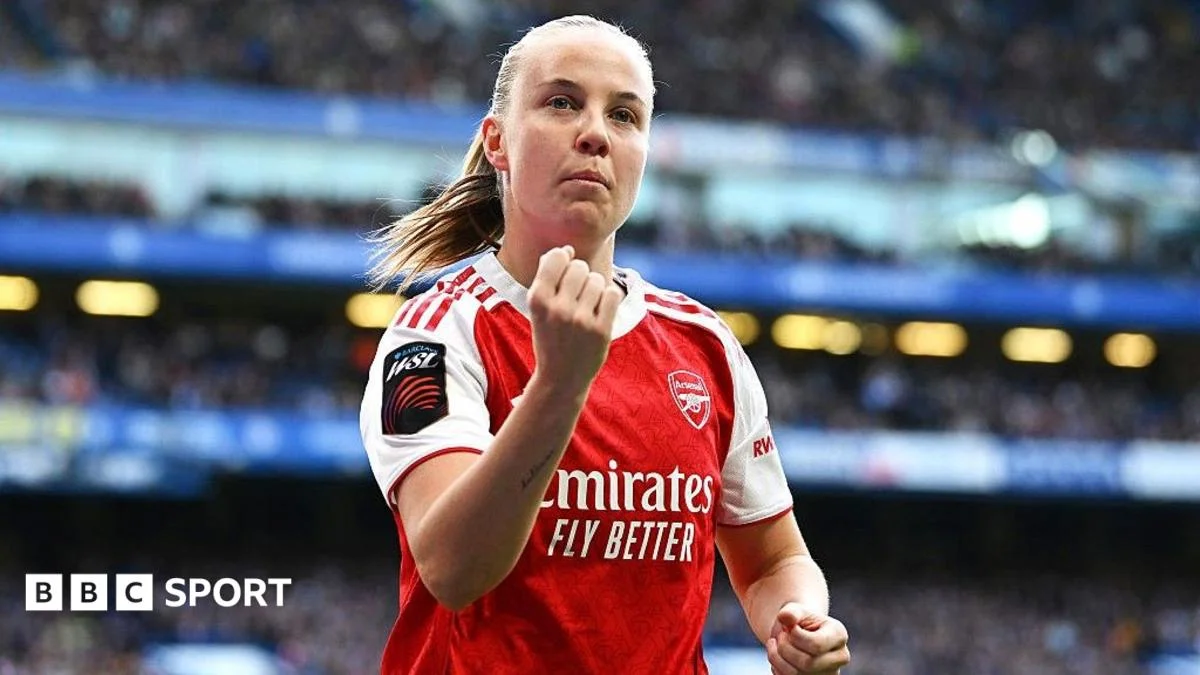 Beth Mead signs for Manchester City on free transfer to boost frontline