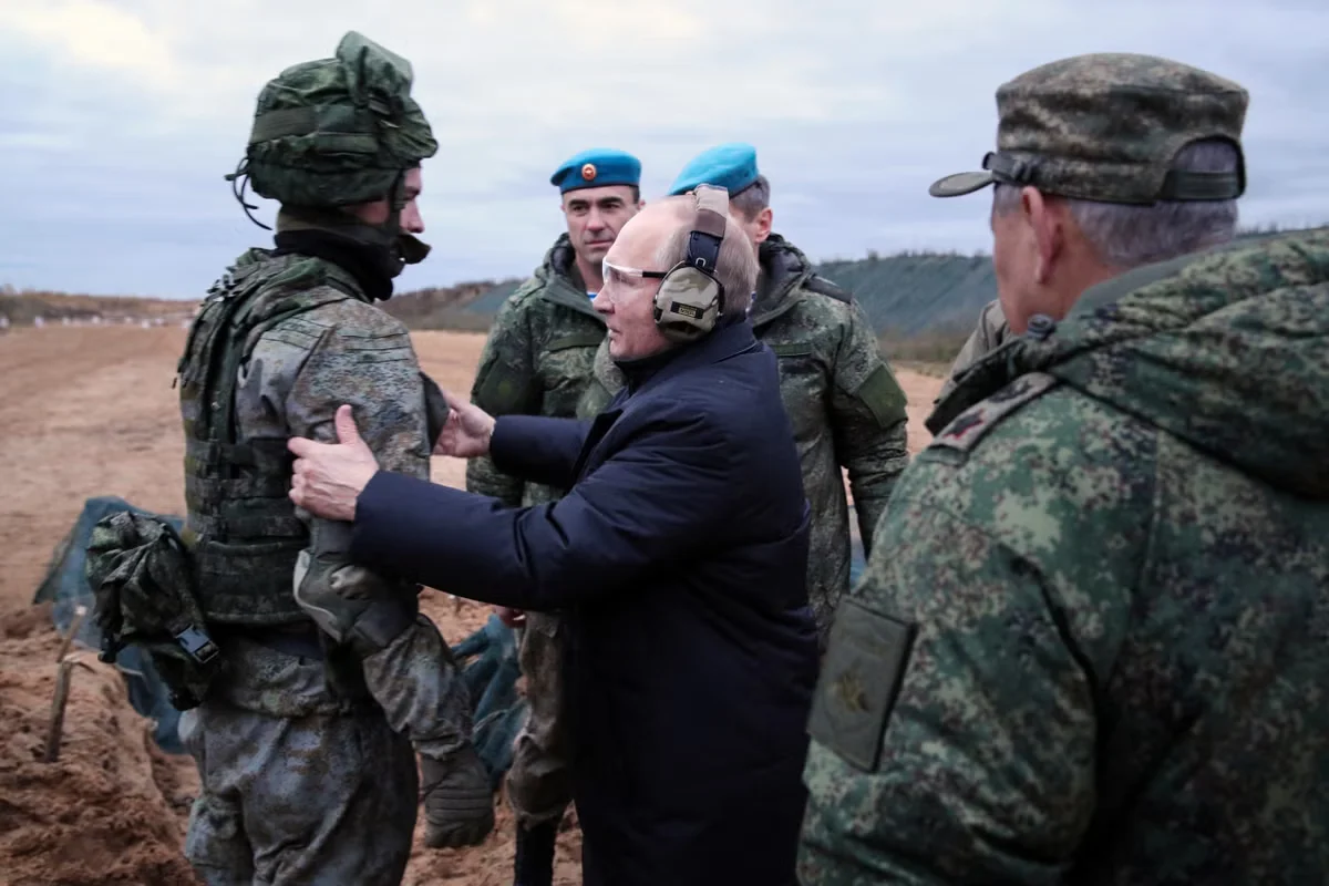 Russian Troops Punished in Caged Pits and Underground Prisons, Intelligence Reports Show