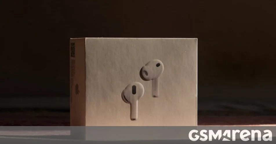 Apple reportedly pauses AirPods Ultra development amid camera-for-Siri rumors