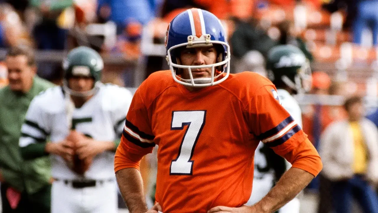 Broncos Legend Craig Morton, Super Bowl Pioneer, Dies at 83