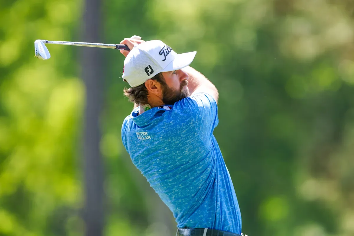 "2023 PGA Championship kicks off with frost delay and top golfers in action"