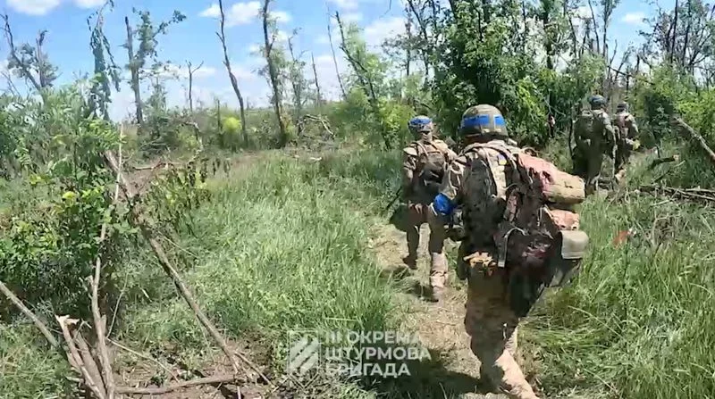 Intense Clashes Erupt in Ukraine's Northeast