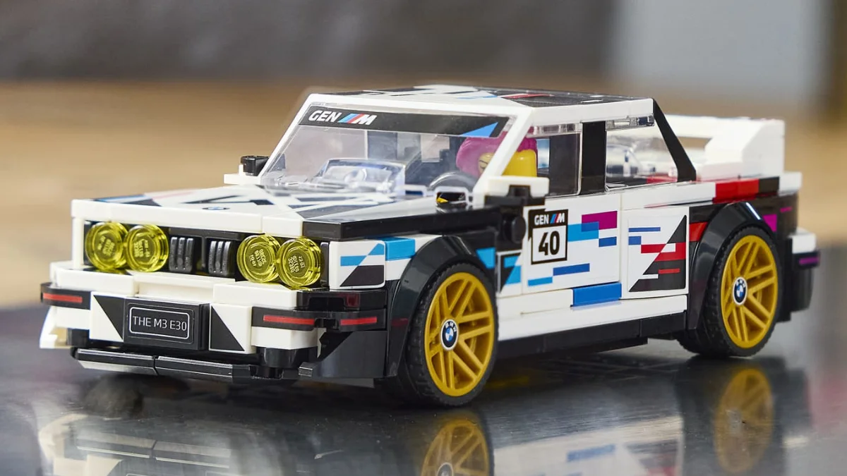 LEGO Speed Champions revs up with the 77263 BMW M3 (E30) reveal