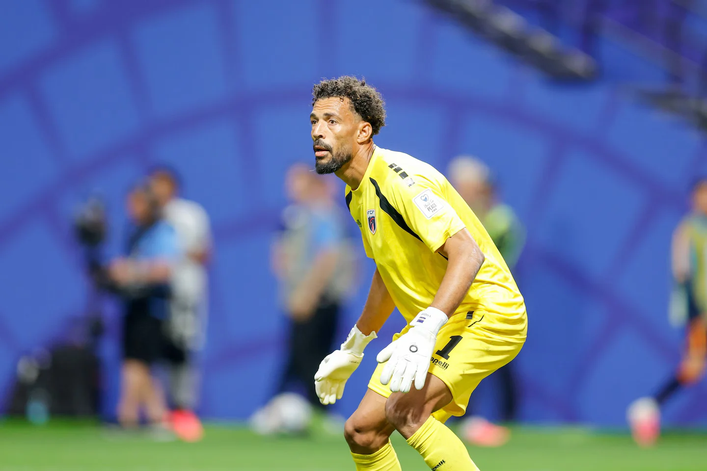 Cape Verde goalkeeper Vozinha gets visa to share World Cup moment with his mother