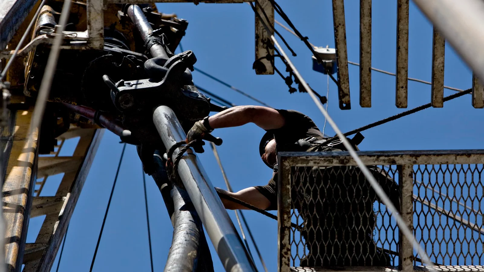 "Stock Picks: Oil, Chips, Lithium, and Gym - Updates and Recommendations"
