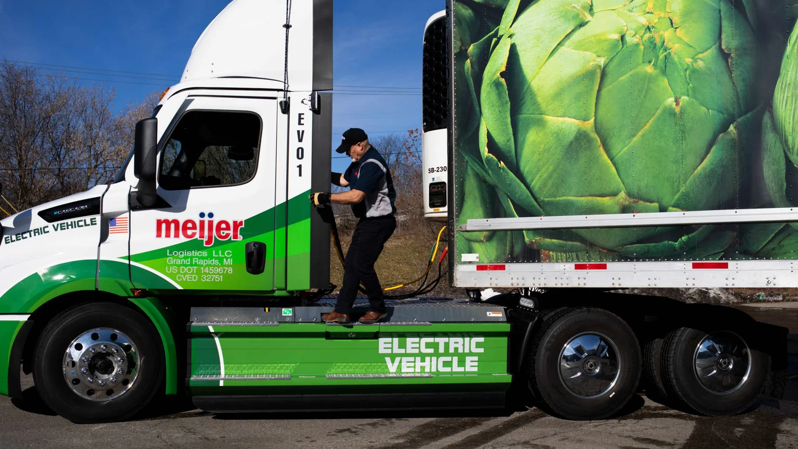 California Mandates 50% Electric Heavy Truck Sales by 2035