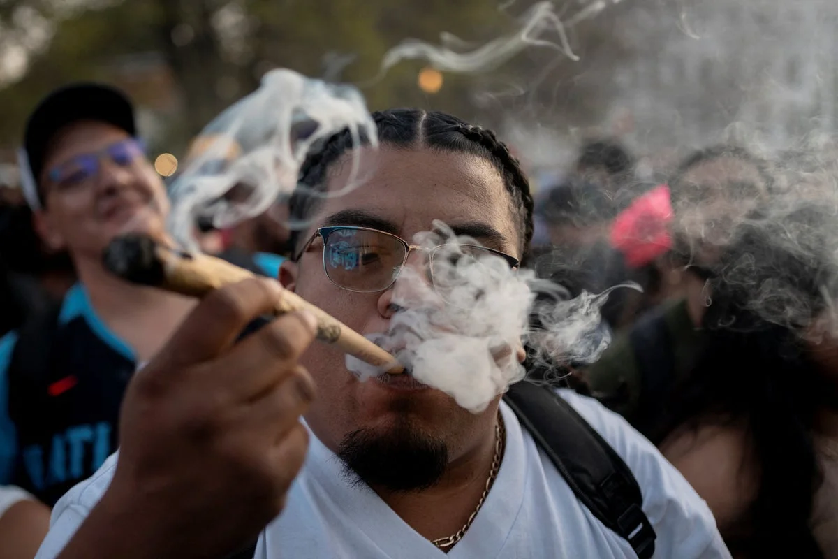 Trump admin eyes reclassifying marijuana to Schedule II to boost medical research