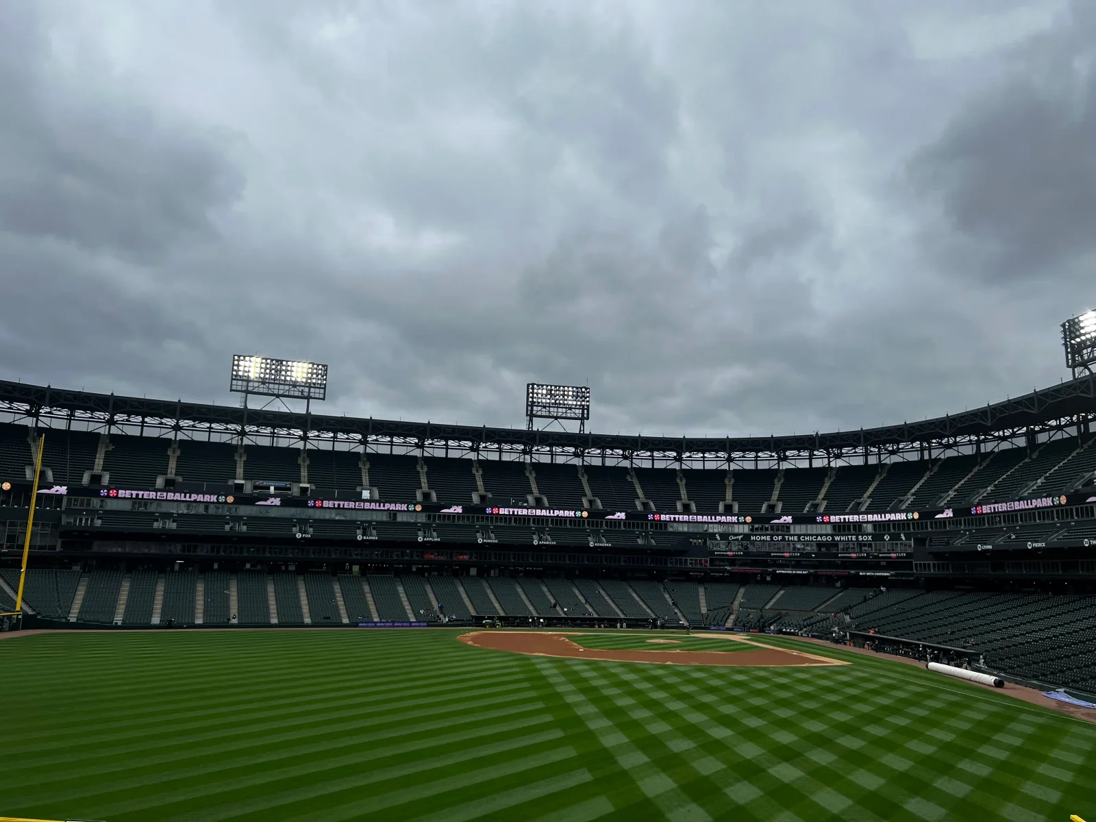 Sox move finale up, shuffle lineup as storm looms