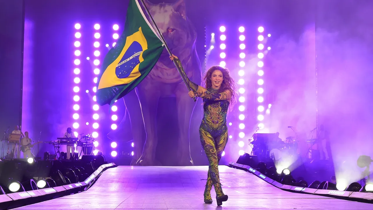 Shakira Delivers Free, Three-Hour Spectacle on Rio’s Copacabana Beach