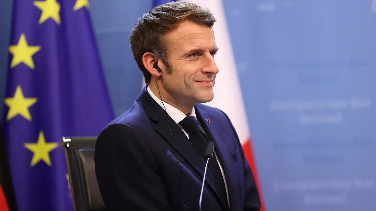 Macron's Pension Reform Plan Survives No-Confidence Vote and Sparks Protests.