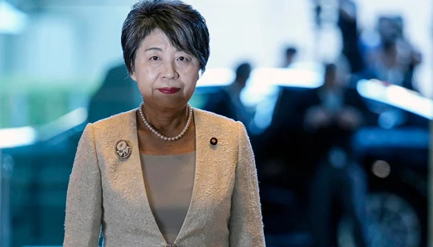 "Japanese Foreign Minister Shows Solidarity with Ukraine in Kyiv Bomb Shelter"
