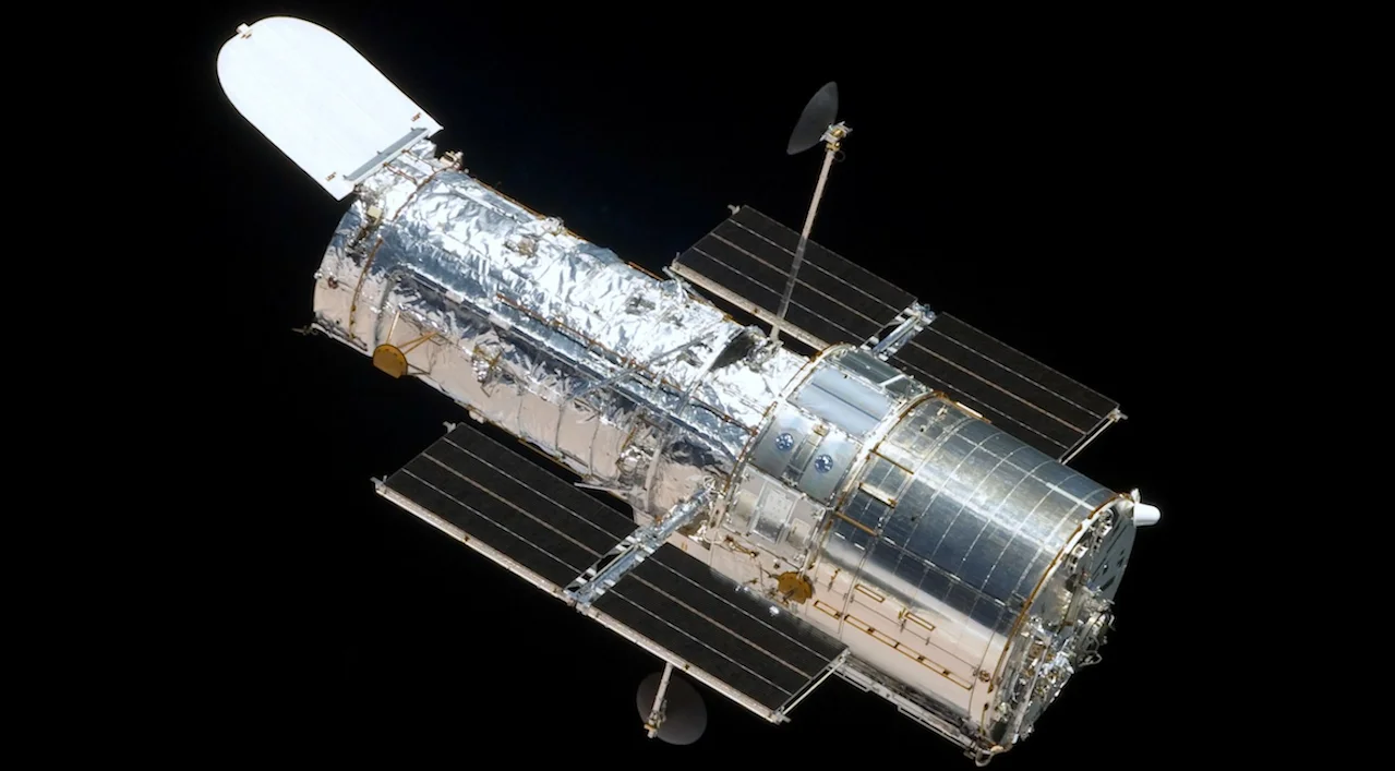 NASA eyes cheaper Hubble reboost after Swift servicing success