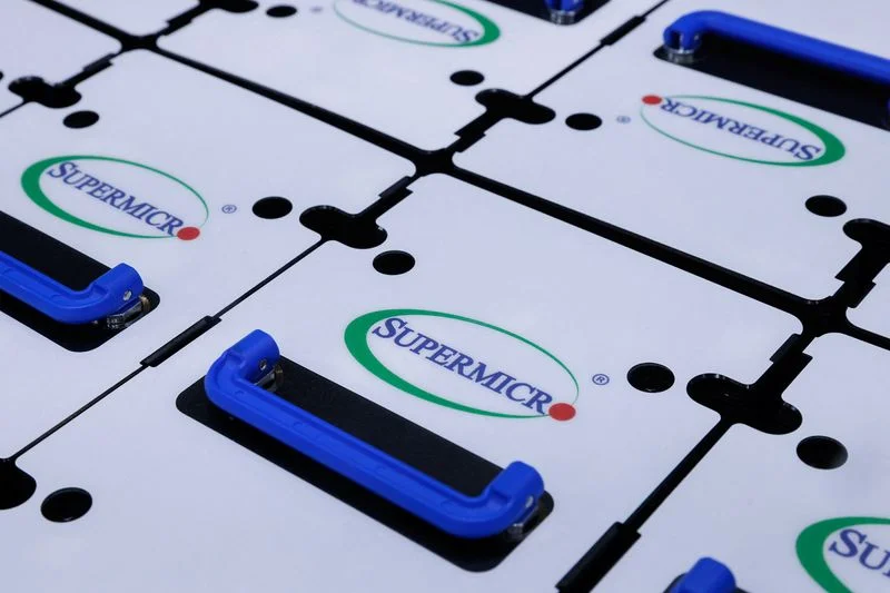 SMCI to raise $7B to fuel AI server push