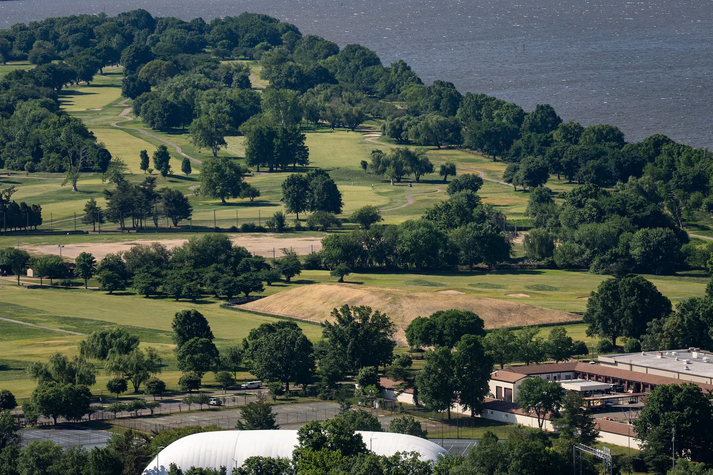 Trump aims to transform East Potomac Golf Links into a championship course