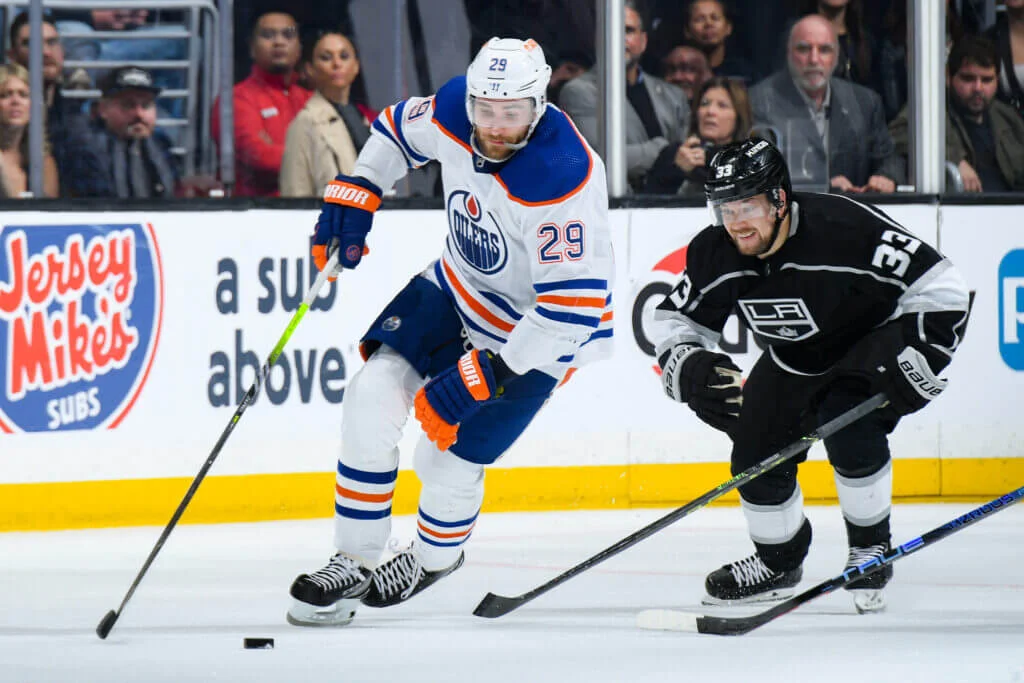 "Islanders aim for crucial win against Hurricanes in playoffs"