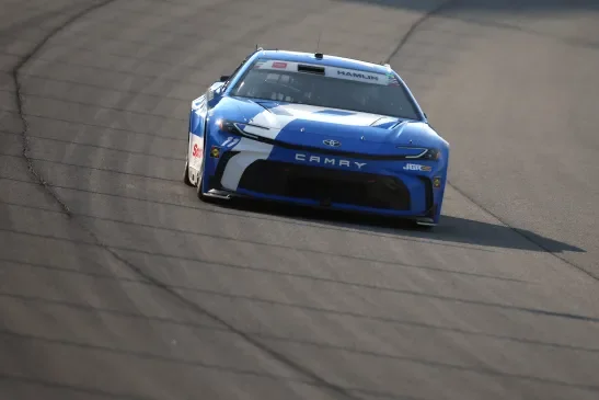 Hamlin Leads Chicagoland Fantasy Rankings as Reddick and Larson Challenge