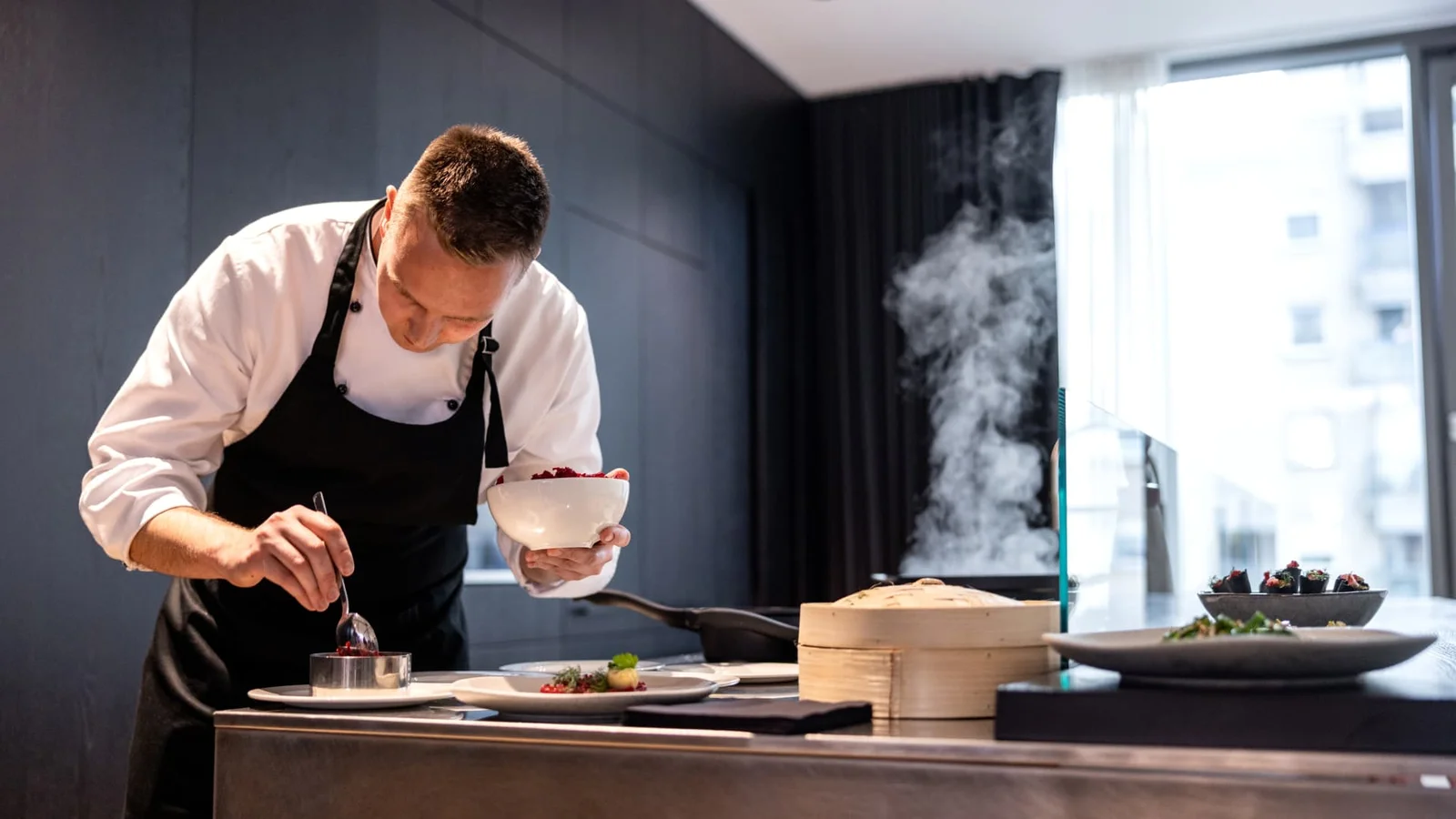 Ultra-wealthy chase Michelin-starred convenience with record private-staff salaries