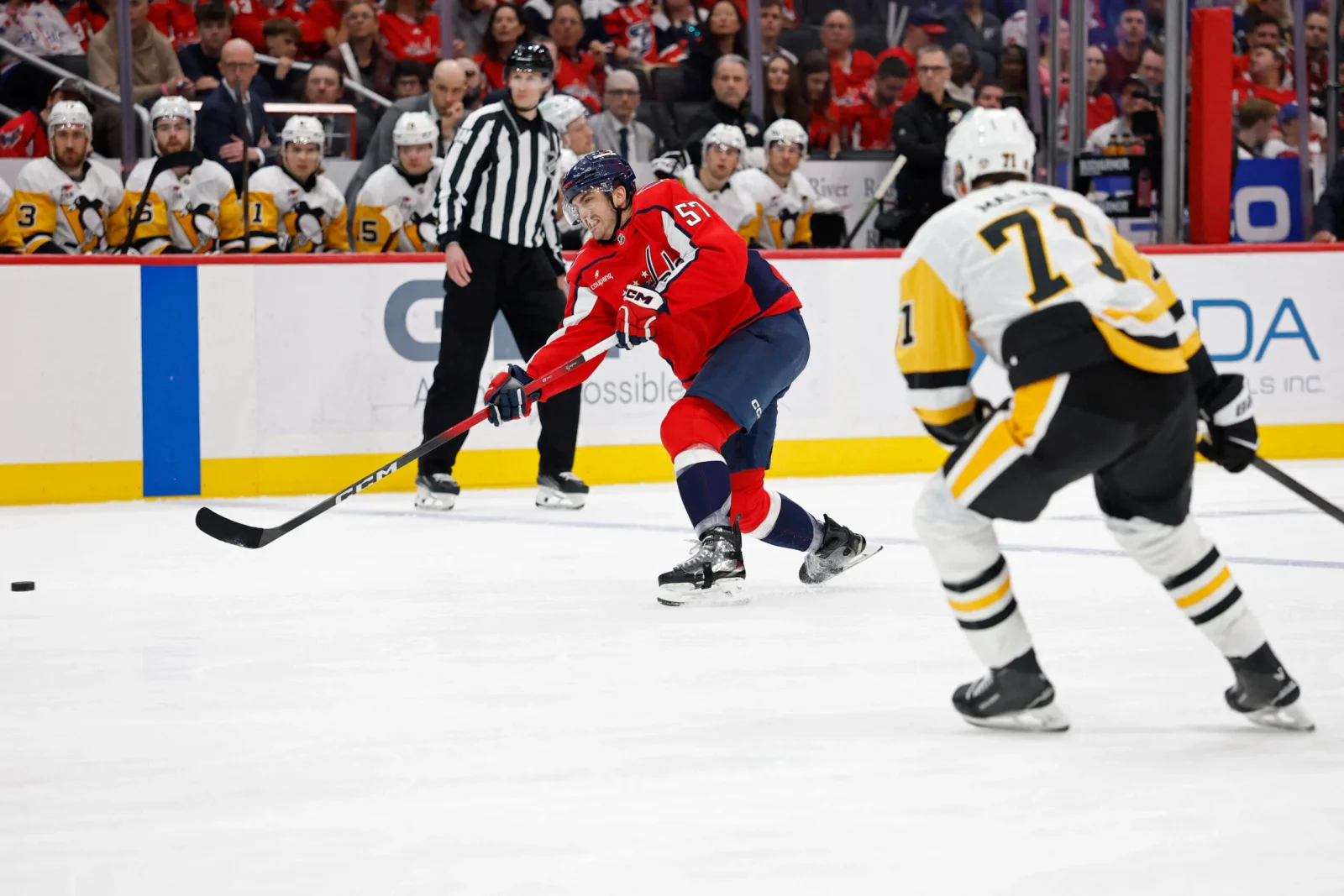 Penguins at a Rebuild Crossroads: Dubas’s Bold Bets Stir Debate