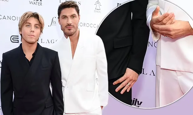 Kim Kardashian and Chris Appleton's Matching Rings Steal the Show at Fashion Awards