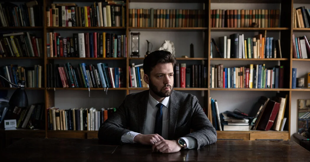 Orban Loyalists Jump Ship Ahead of Hungary’s Key Vote