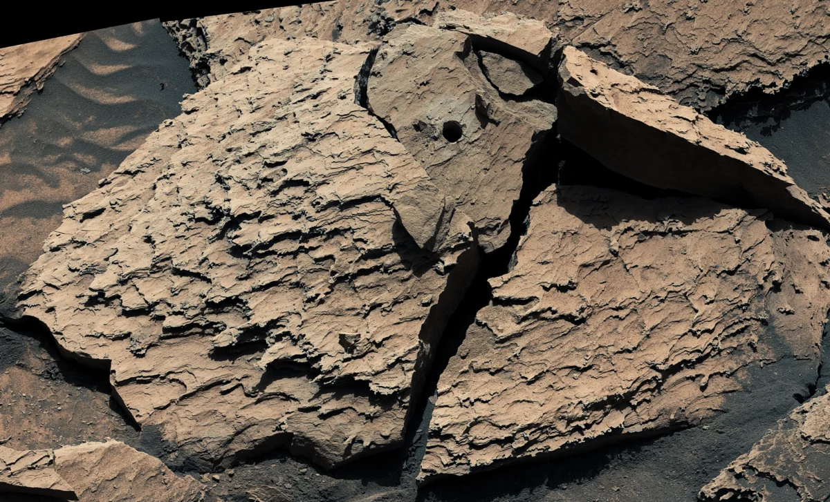 Curiosity Frees Stubborn Mars Rock, Then Captures New Drill Imagery