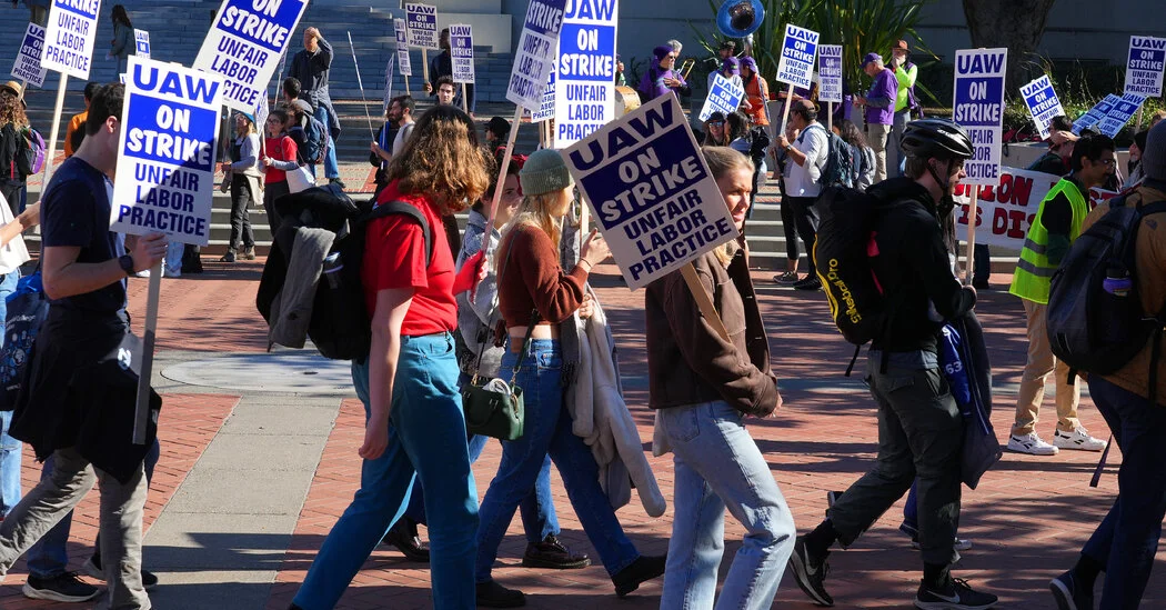 Impending Strike Threatens Closure of Hundreds of L.A. Schools