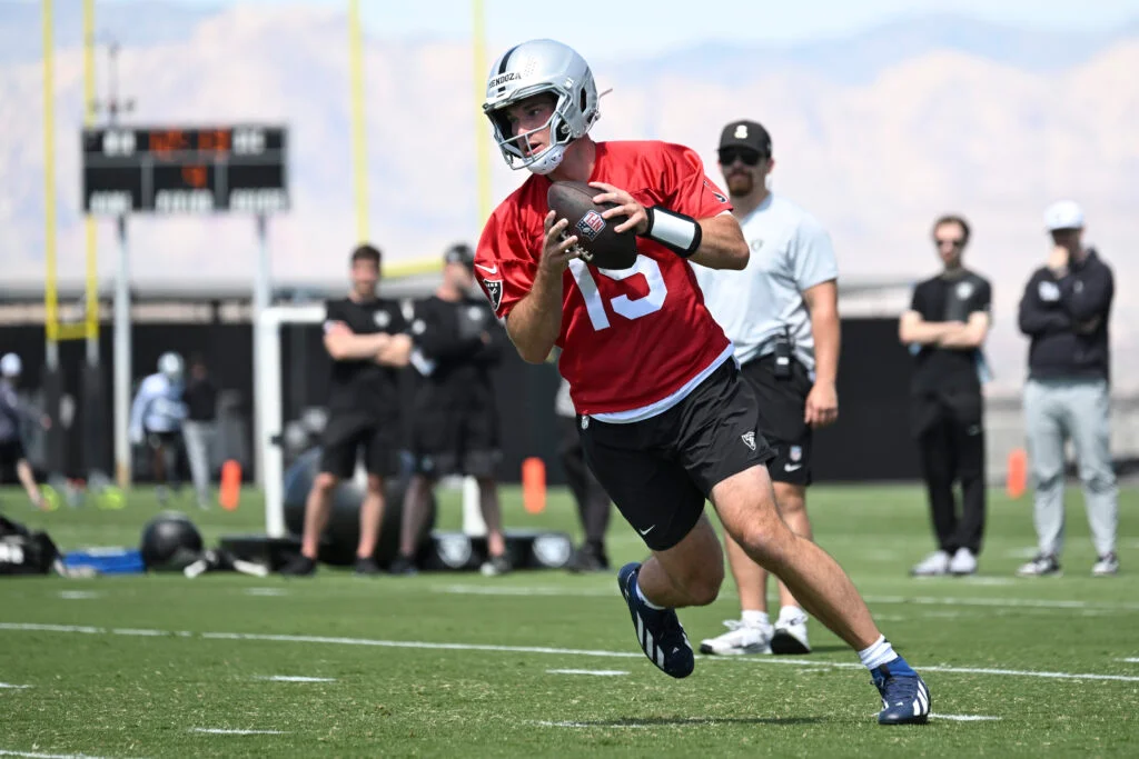Raiders lock in No. 1 draft pick Mendoza on four-year rookie deal