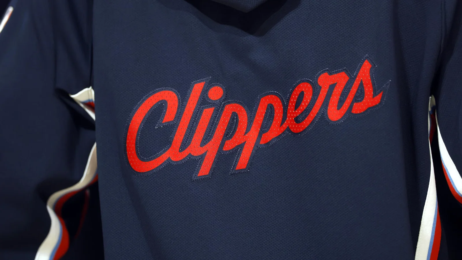 Ngoy Chooses Auburn Return Over Clippers NBA Debut